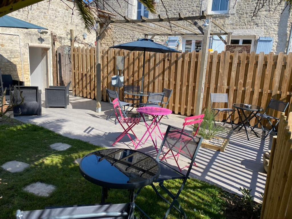 Le Pressoir - Gites Et Meubles De Tourisme - 2 Etoiles Dolus d'Oléron Exterior foto